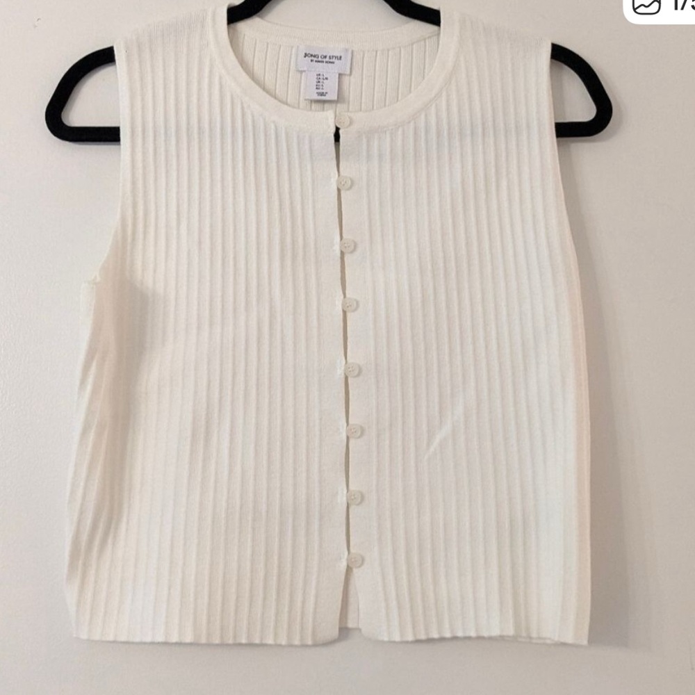 Song of style White Ribbed Button-Up Sleeveless Top